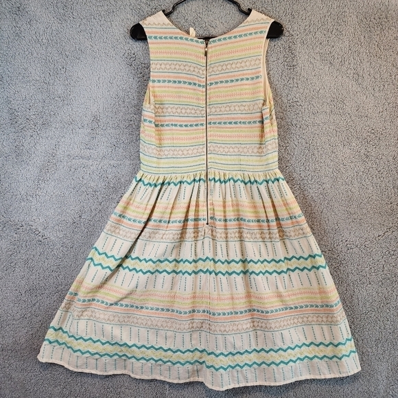 Kenji Dress Sz 10 Cream Green Pink Blue Embroidered Fit Flare Sleeveless Boho - Picture 5 of 8
